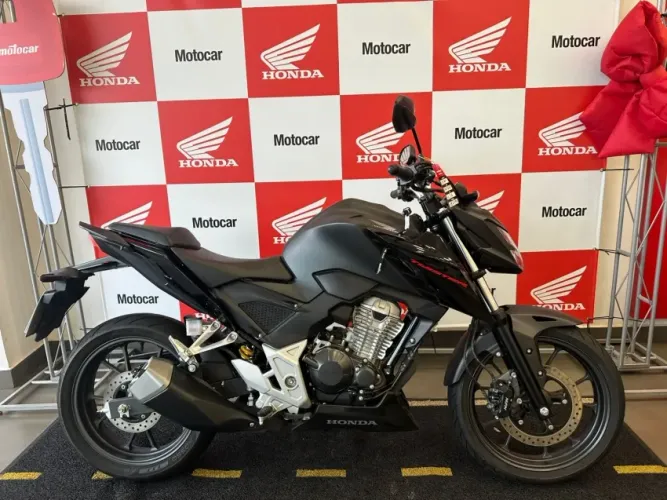 Honda CB 300F TWISTER CBS