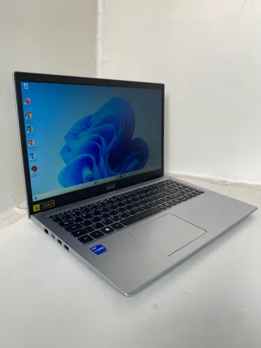 Acer Aspire A315-58 i5, 12GB RAM, SSD 240GB, Full HD