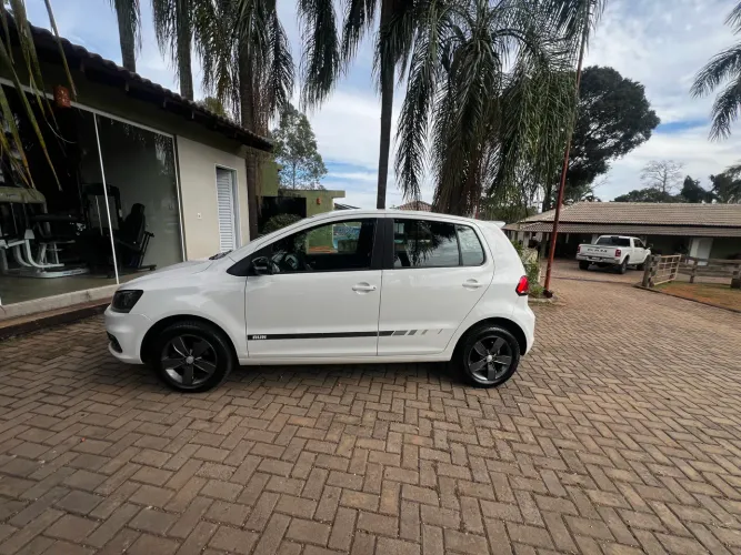 Volkswagen Fox RUN 1.6 Flex 8V 5P 2017
