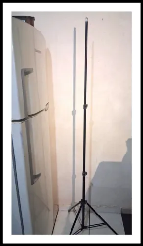 Tripé De Iluminação Profissional 2m Para Ring Light E Estúdio