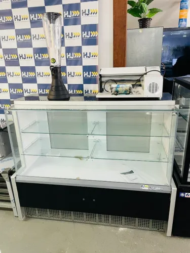 MB VITRINE AURORA NEUTRA 140CM - GELOPAR