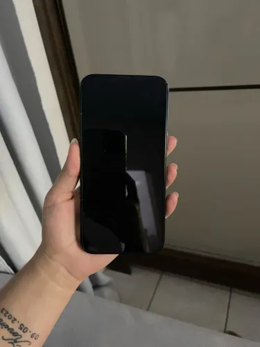 VENDO iPhone 14 Plus, 128gb bateria 83%, todo original, nada quebrado