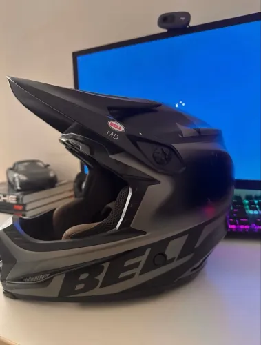 Vendo Capacete Bell full 9 fusion mips