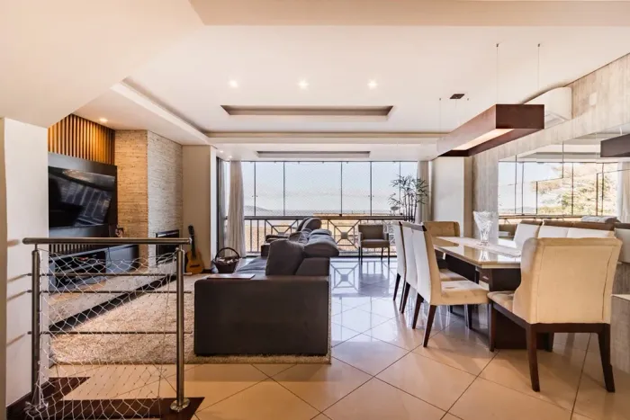 Casa em Condomínio em Tristeza