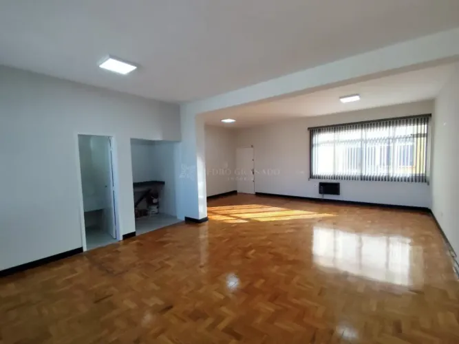 Sala comercial Ed. Hermann Lundgren