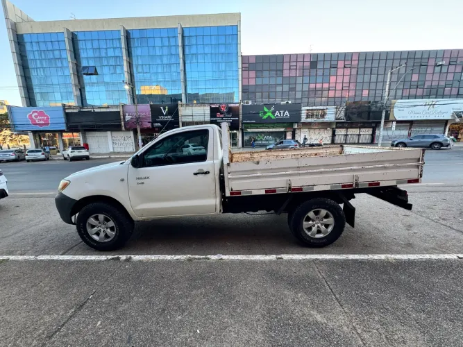 Toyota Hilux CS D4-d 4X4 2.5 16V 102cv TB Dies. 2006
