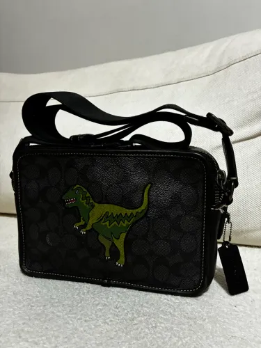Bolsa Charter Coach Signature Canvas Dino