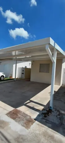 Casa em condomínio 2 dormitórios com ar condicionado