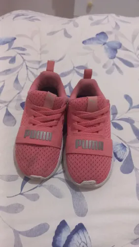 Tênis puma original rosa sem casaco...de vestir só sujo por o quempo não tá secando tênis