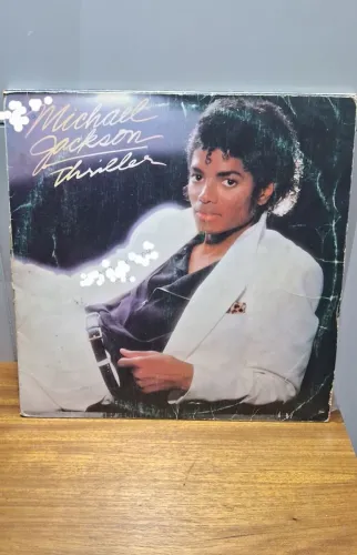Vinil Michael Jackson Thriller lançado originalmente em 1982