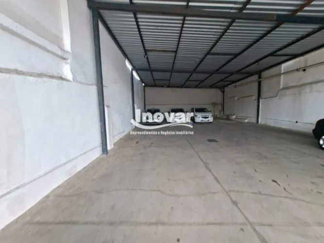 Galpão para Locação na Av. Cristiano Machado  350 m²