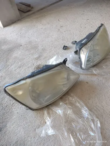 Vendo par de farol do corca classic 2014