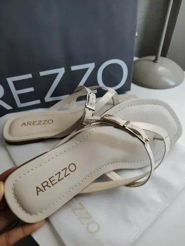 Sandália arezzo, off White. N* 35 