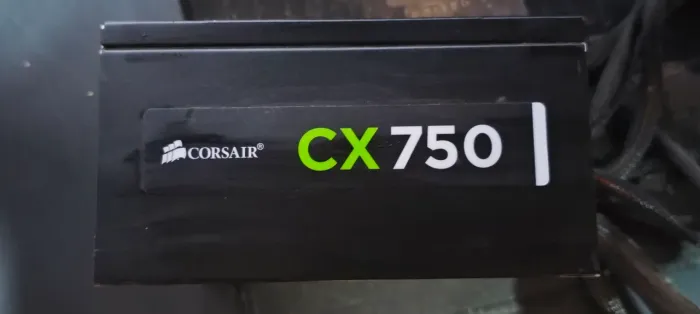 Fonte Corsair CX 750