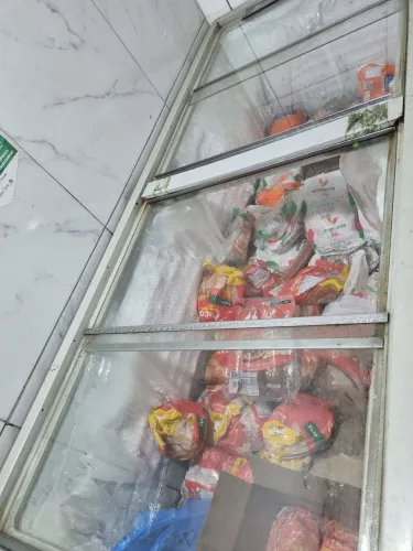 Vendo uma ilha de frios 