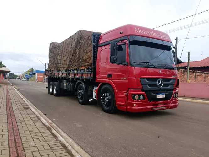 Atego 2429 8x2 2013