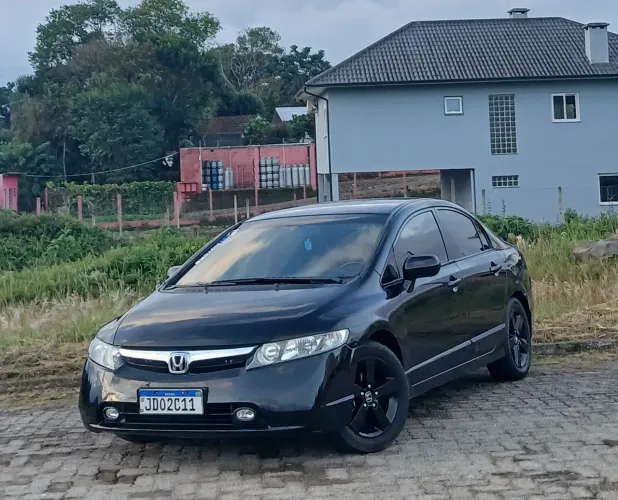 Honda Civic Sedan LXS 1.8/1.8 Flex 16V Aut. 4P 2008