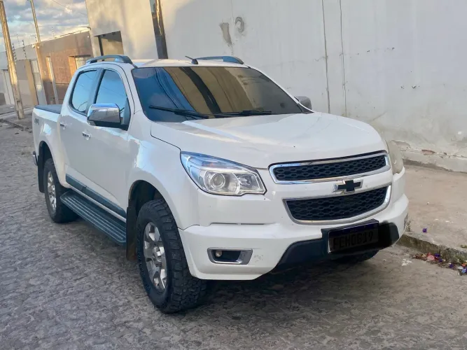 Chevrolet S10 Pick-up LTZ 2.8 TDI 4X4 CD Dies.aut 2013
