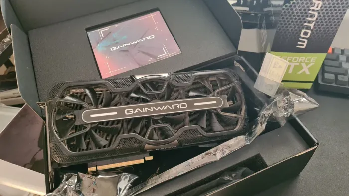 Nvidia RTX 3070 8gb Gainward Phanton Triple Fan com caixa e acessorios, troco