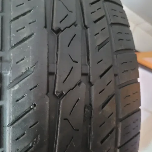 Par Pneu 225/55r18 usado