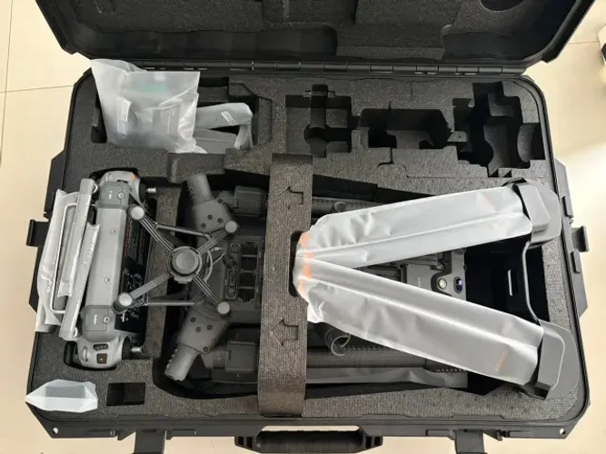 DJI Matrice 400 - Kit Enterprise Completo | 1 ANO DE GARANTIA