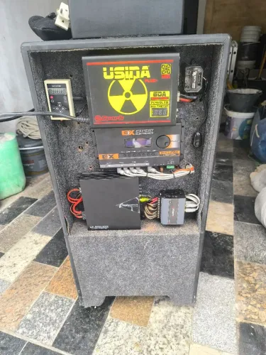 Caixa de som BOB, feito por Neto Jr equipadora 