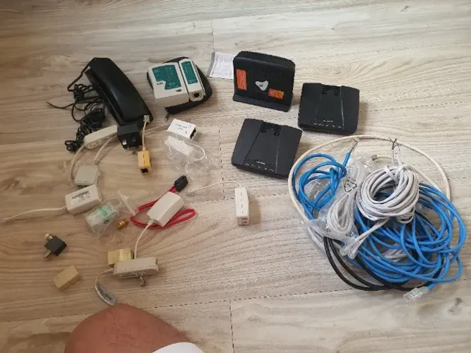 Itens diversos de rede e informática, modens, cabos, filtros adsl, testador de cabo, etc