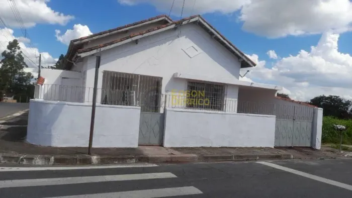 Casa com 3 dormitórios à venda, 156 m² por R$ 500.000,00 - Centro - Pindamonhangaba/SP