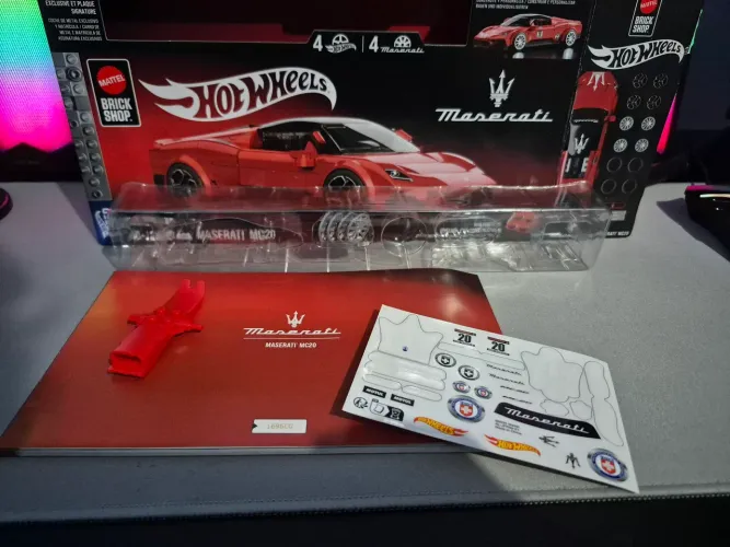 Hotwheels Matel brickshop Maserati (praticamente novo)