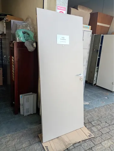 Porta corta fogo completa