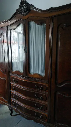 Guarda roupa estilo chipandelle lindo