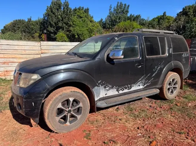 Nissan Pathfinder LE 2.5 16V TDI Diesel AUT 2008