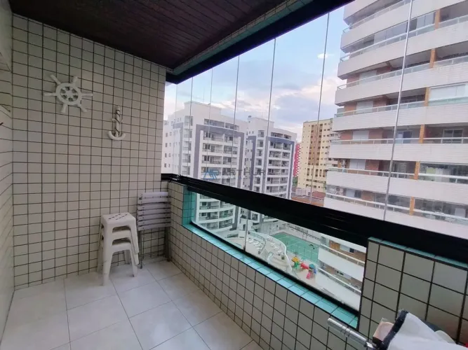 Apartamento à venda em Praia Grande no Canto do Forte com 2 quartos, 1 suíte