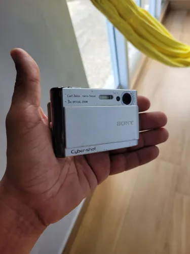 Câmera digital Sony Cyber-shot 