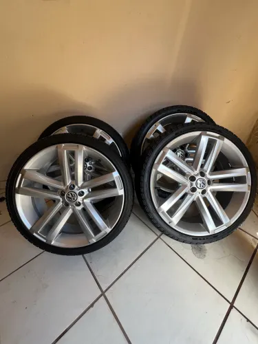 Rodas 20 Amarok pra golf furacão 5x100