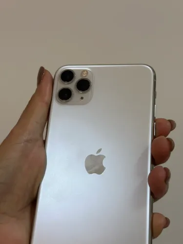 IPHONE 11 pro Max 64gb 