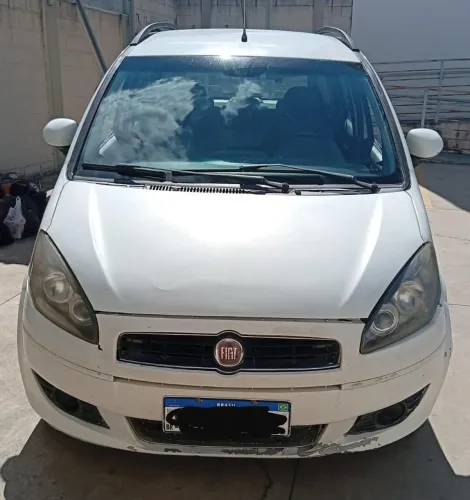 Fiat Idea Attractive 1.4 Fire Flex 8V 5P 2011