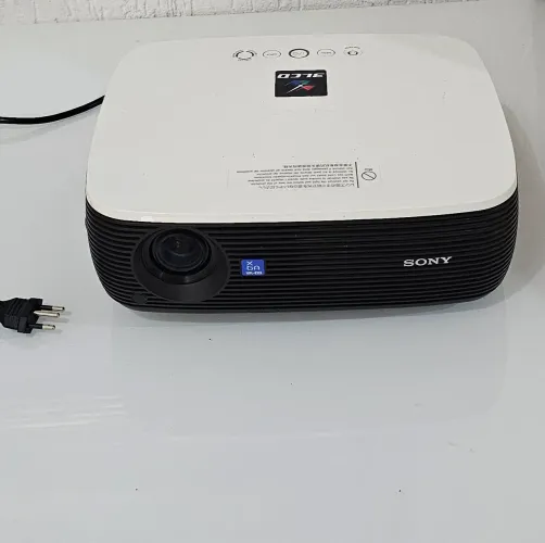 Projetor Multimídia Sony VPL-EX3 3LCD XGA Funcionando