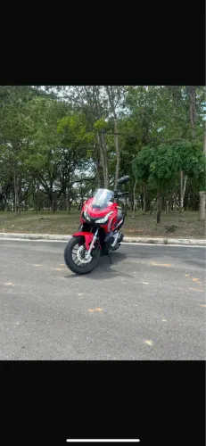 ADV 150 EM ÓTIMO ESTADO