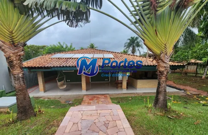 Chacara Jockey Club, 5000m², 7 quartos, 6 banheiros, fogão a lenha, play ground