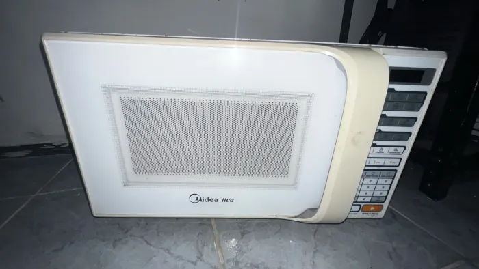 Microondas midea 23 L