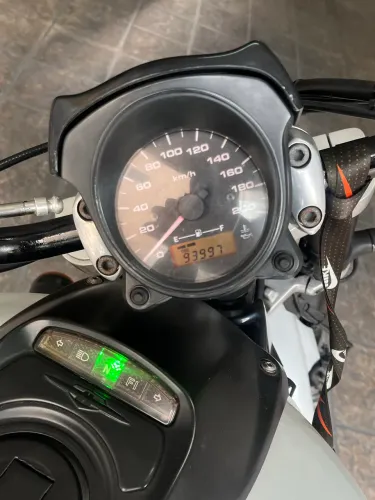 BOULEVARD 2008 M800
