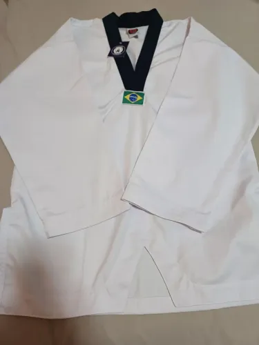 Vendo Dobok novo com etiqueta