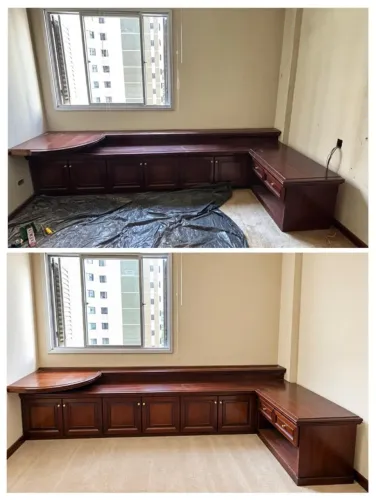 Móvel balcão em ?L? para quarto / escritório / sala em mogno c/ 6 portas, 2 gavetas e nich