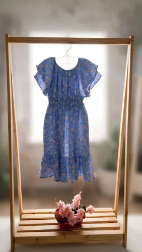 Vestido Floral com babados e plissado