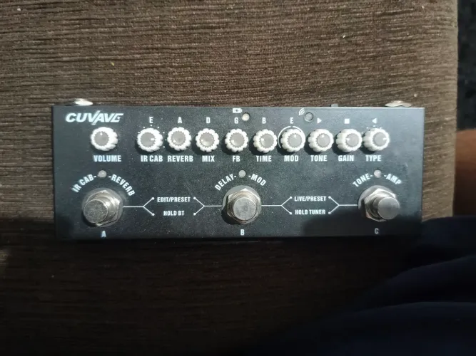 Pedal Multi efeito Cuvave Guitarra
