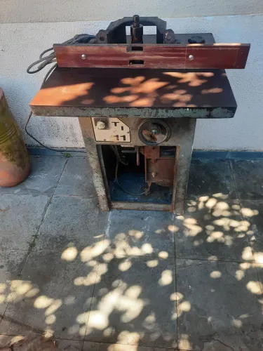 Vendo tupia de mesa. 