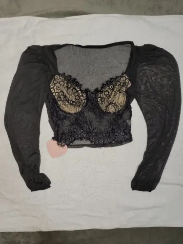 Cropped Preto de Renda com Tule e Manga Longa - Darlene Lima