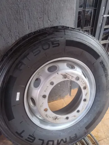 Rodas a disco sem câmara
