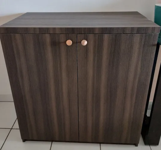 Vende-se cômoda sapateira.